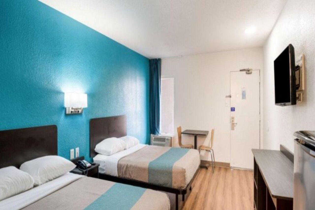 Motel 6-Lexington, Ky - Airport Екстер'єр фото