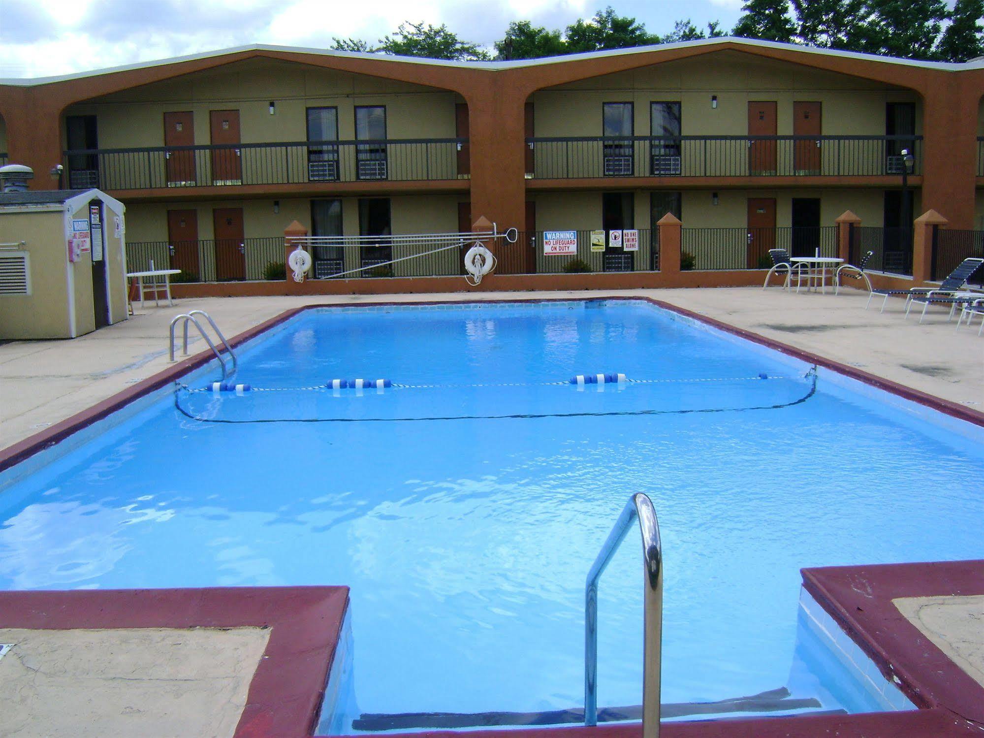Motel 6-Lexington, Ky - Airport Екстер'єр фото