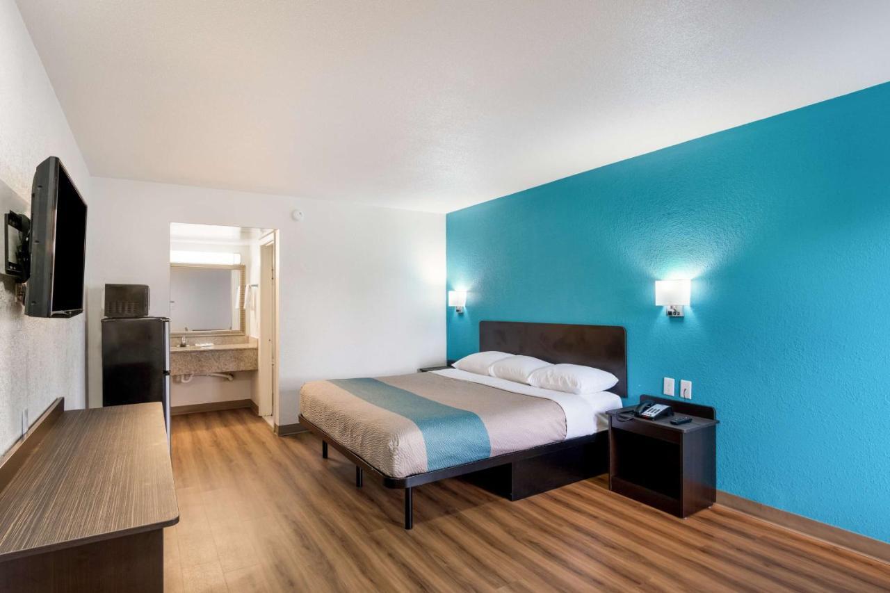 Motel 6-Lexington, Ky - Airport Екстер'єр фото