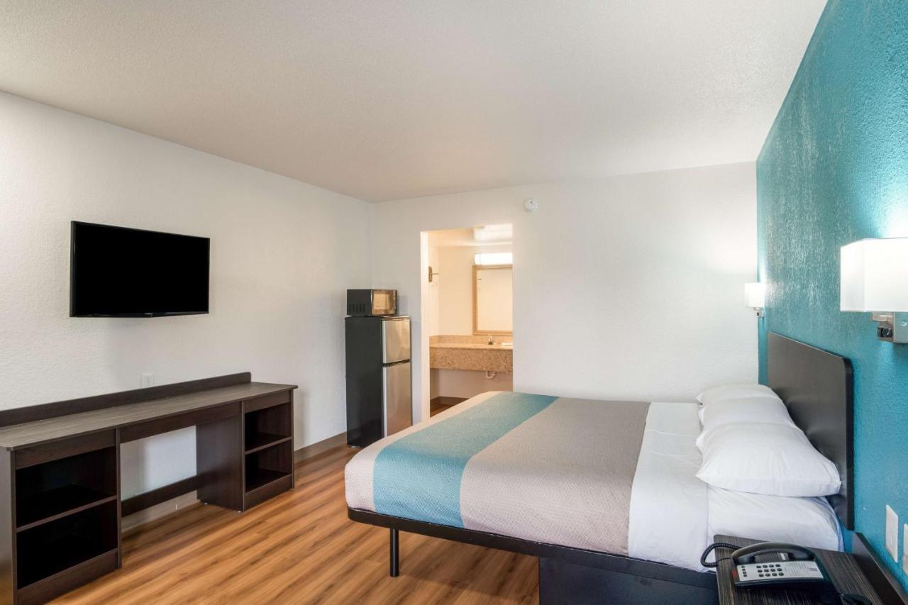 Motel 6-Lexington, Ky - Airport Екстер'єр фото