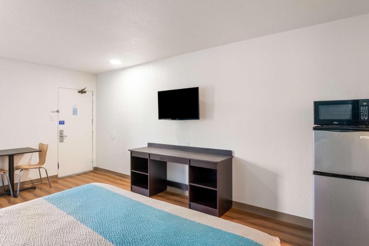Motel 6-Lexington, Ky - Airport Екстер'єр фото